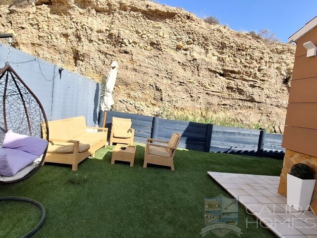 Villa Palomares: Detached Character House for Sale in Palomares, Almería