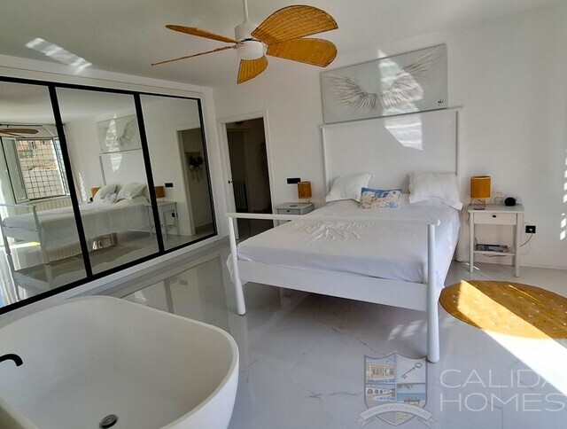 Villa Palomares: Detached Character House for Sale in Palomares, Almería