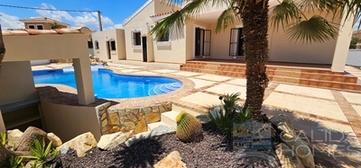 Villa Papillon: Resale Villa in Zurgena, Almería