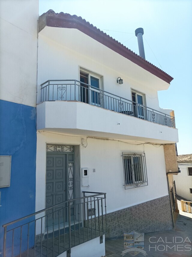 Casa Partaloa: Village or Town House for Sale in Partaloa, Almería