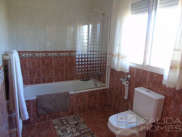 Villa Peace: Resale Villa for Sale in Albox, Almería