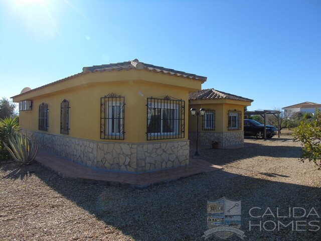 Villa Peace: Resale Villa for Sale in Albox, Almería