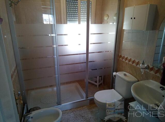 Villa Pear: Resale Villa for Sale in Zurgena, Almería