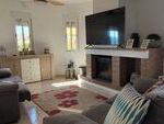 Villa Pebbles: Resale Villa for Sale in Cantoria, Almería