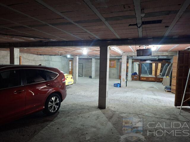 Villa Peral : Resale Villa for Sale in Cullar, Granada