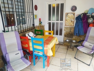 Villa Pomelo : Resale Villa in Arboleas, Almería