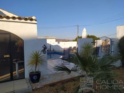 Villa Pomelo : Resale Villa in Arboleas, Almería