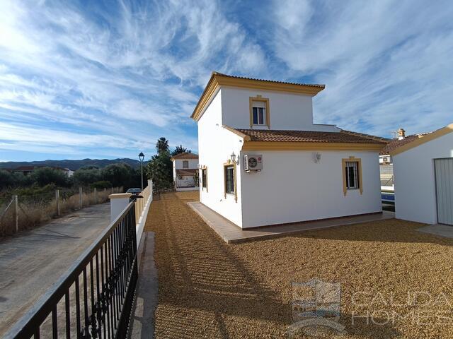 Villa Poppy : Herverkoop Villa te Koop in Arboleas, Almería