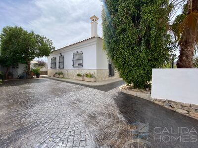Villa Prado: Resale Villa in Arboleas, Almería