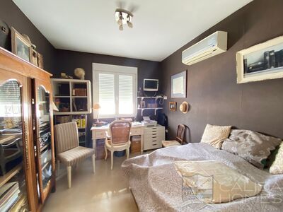 Villa Prado: Resale Villa in Arboleas, Almería