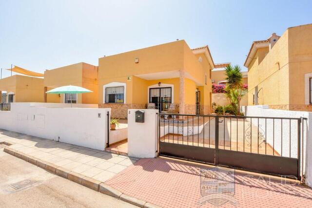 Villa Preddy: Resale Villa for Sale in San Juan De Los Terreros, Almería