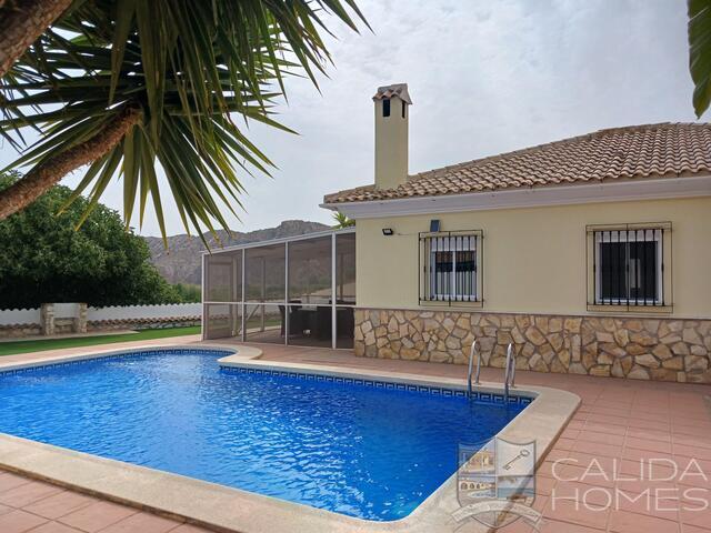 Villa Primrose: Herverkoop Villa te Koop in Arboleas, Almería