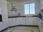 Villa Puerta de Luna : Resale Villa for Sale in Arboleas, Almería