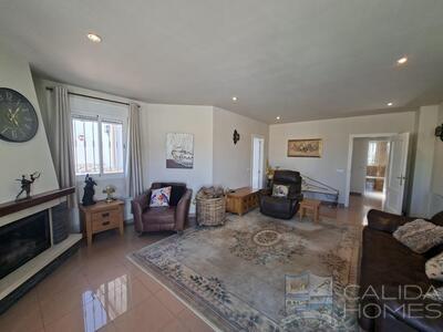 Villa Puerta de Luna : Resale Villa in Arboleas, Almería