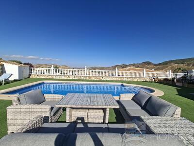 Villa Puerta de Luna : Resale Villa in Arboleas, Almería