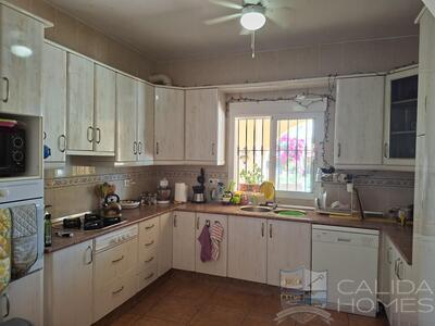 Villa Pura : Resale Villa in Arboleas, Almería