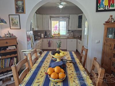Villa Pura : Resale Villa in Arboleas, Almería