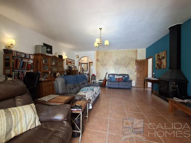 Villa Pura : Resale Villa for Sale in Arboleas, Almería
