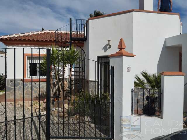 Villa Rico : Resale Villa for Sale in Arboleas, Almería