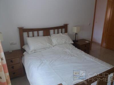 Villa Rochelle : Resale Villa in Arboleas , Almería