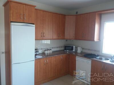 Villa Rochelle : Resale Villa in Arboleas , Almería