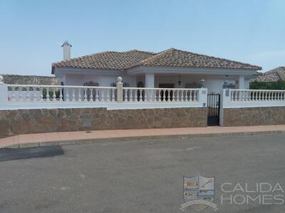 Villa Rochelle : Resale Villa in Arboleas , Almería