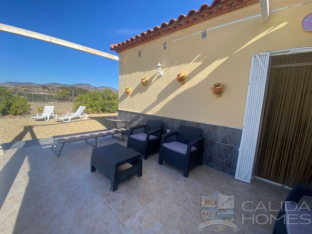 Villa Romana: Resale Villa for Sale in Cantoria, Almería