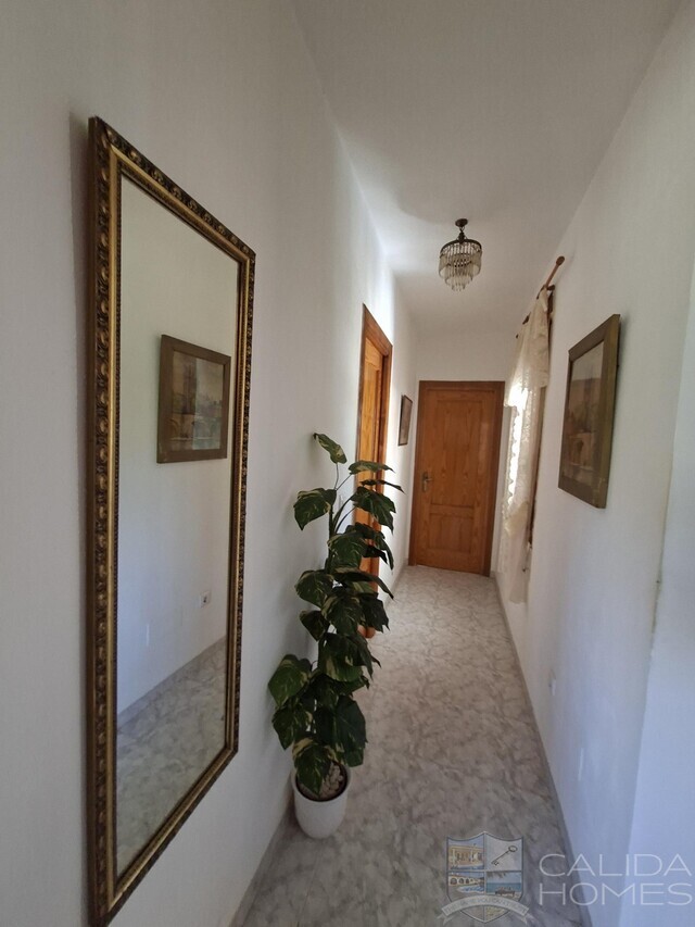 Villa Romero : Resale Villa for Sale in Arboleas, Almería