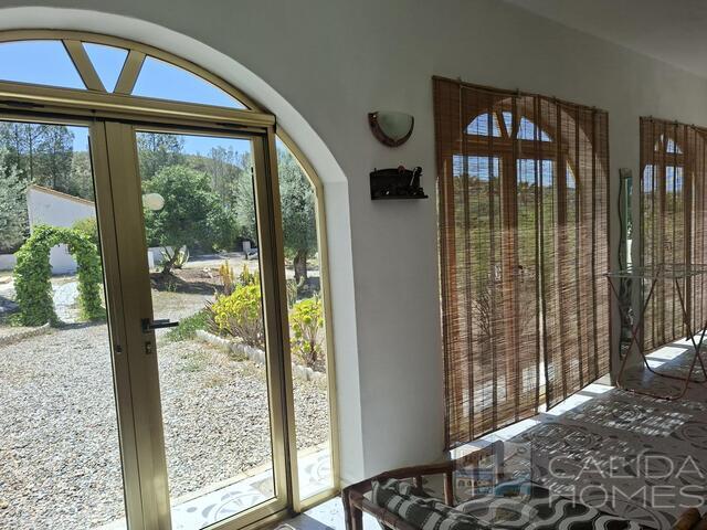 Villa Romero : Resale Villa for Sale in Arboleas, Almería