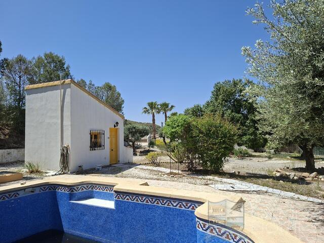 Villa Romero : Resale Villa for Sale in Arboleas, Almería