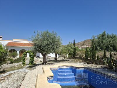 Villa Romero : Resale Villa in Arboleas, Almería