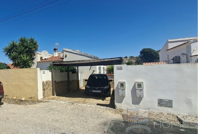 Villa Rosalia : Resale Villa for Sale in Arboleas, Almería