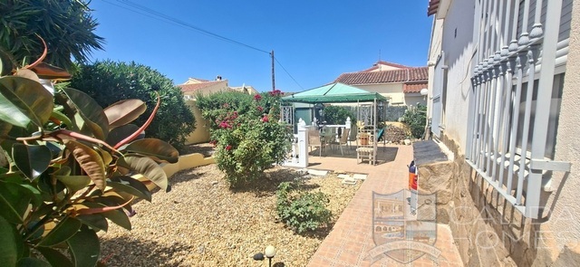 Villa Rosalia : Resale Villa for Sale in Arboleas, Almería