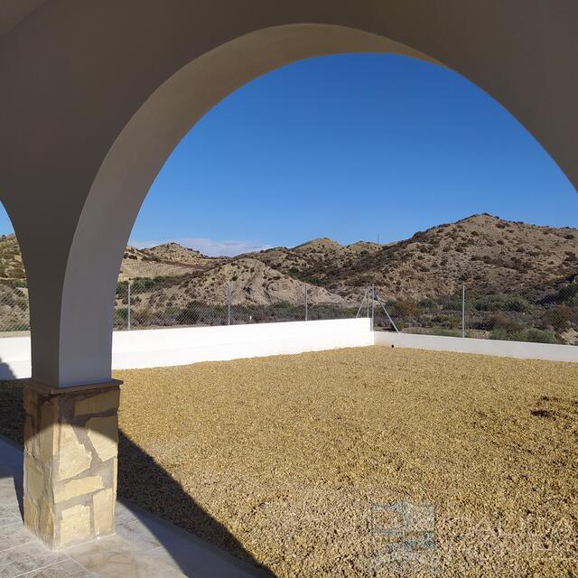 Villa Roselle: Resale Villa for Sale in Arboleas, Almería