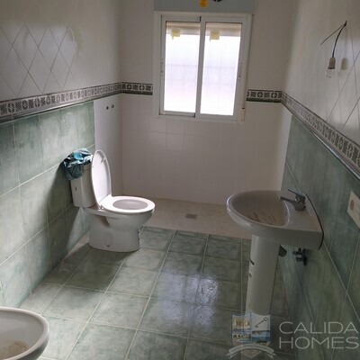 Villa Roselle: Resale Villa in Arboleas, Almería