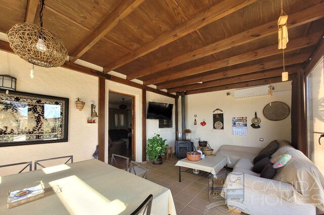 Villa Rustica : Resale Villa for Sale in Mojacar Playa, Almería