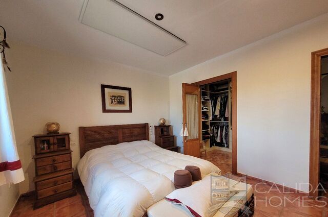 Villa Rustica : Resale Villa for Sale in Mojacar Playa, Almería