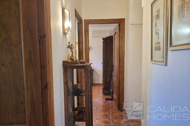 Villa Rustica : Resale Villa for Sale in Mojacar Playa, Almería
