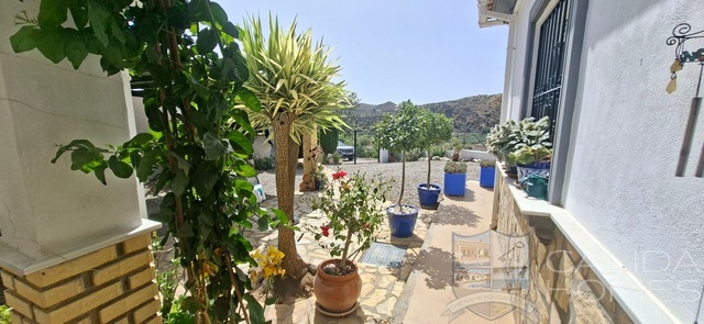 Villa Sable : Resale Villa for Sale in Arboleas, Almería