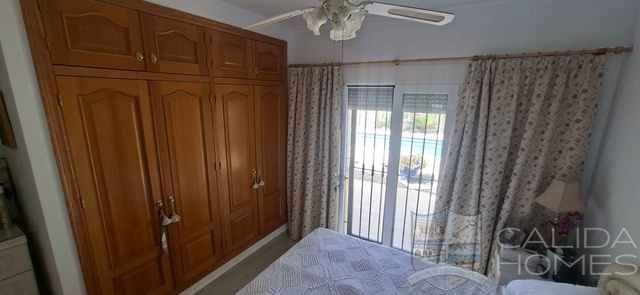 Villa Sable : Resale Villa for Sale in Arboleas, Almería