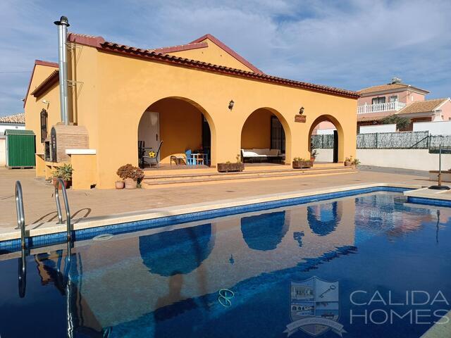 Villa Saffron : Resale Villa for Sale in Arboleas, Almería