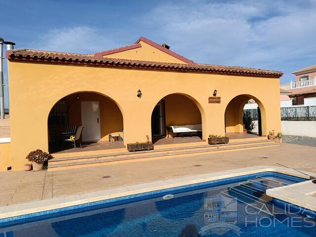 Villa Saffron : Herverkoop Villa te Koop in Arboleas, Almería