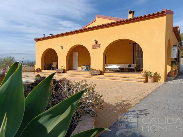 Villa Saffron : Herverkoop Villa te Koop in Arboleas, Almería