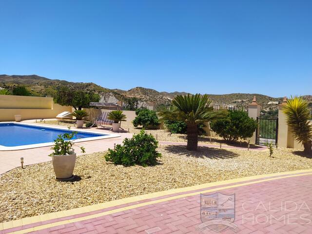 Villa Sage : Resale Villa for Sale in Arboleas, Almería