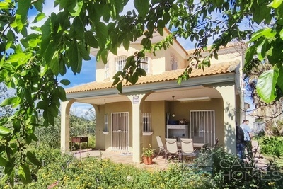 Villa Samba: Resale Villa in Arboleas, Almería