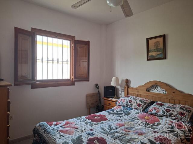 Villa Sanza: Resale Villa for Sale in Arboleas, Almería