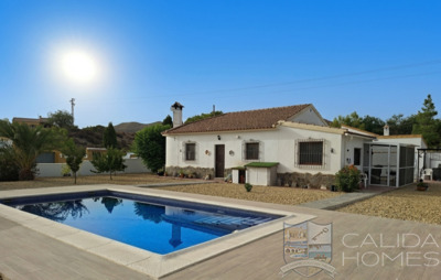 Villa Sanza: Resale Villa in Arboleas, Almería