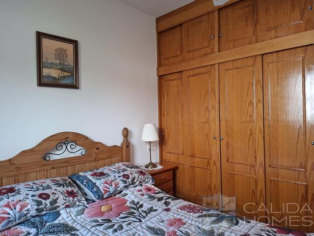 Villa Sanza: Resale Villa for Sale in Arboleas, Almería