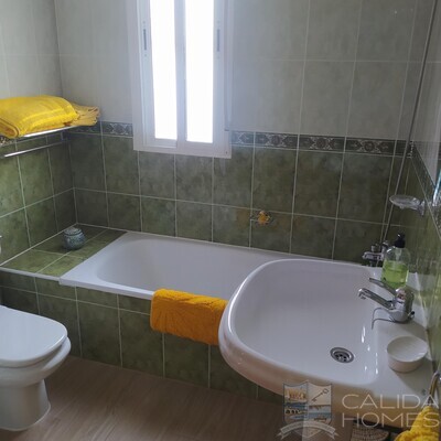 Villa Sapora : Resale Villa in Arboleas, Almería