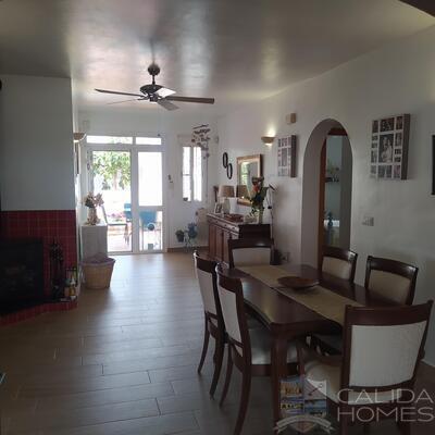 Villa Sapora : Resale Villa in Arboleas, Almería